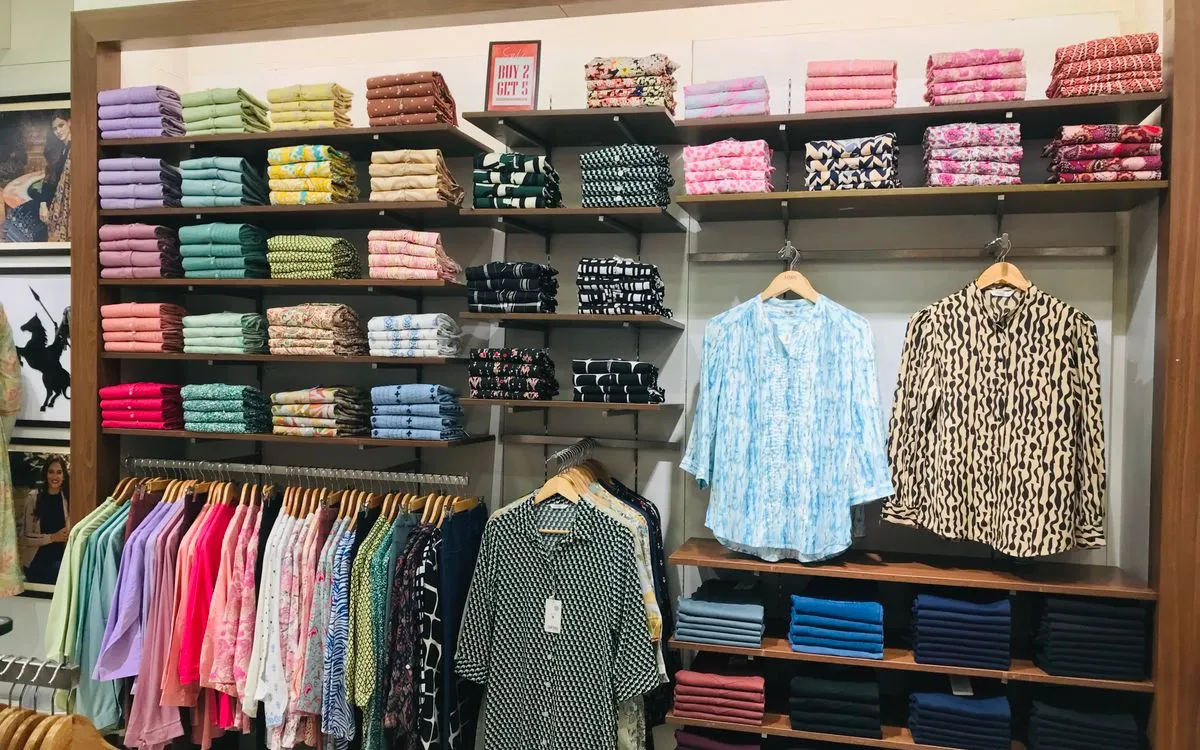 Konten Instagram Olshop Fashion: Pilar, Contoh, dan Jadwal Posting