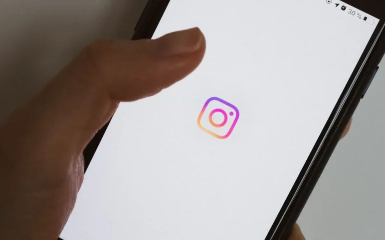 Bio instagram bisnis untuk UMKM, ilustrasi artikel Urusin.co